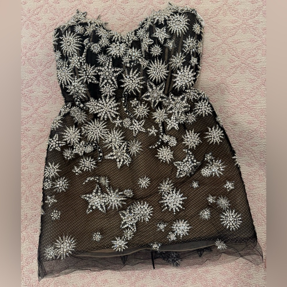 OSCAR DE LA RENTA SS 2022 Crystal Embroidered Plunging Strapless Mini Dress